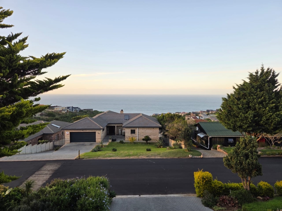 To Let 7 Bedroom Property for Rent in Dana Bay Western Cape